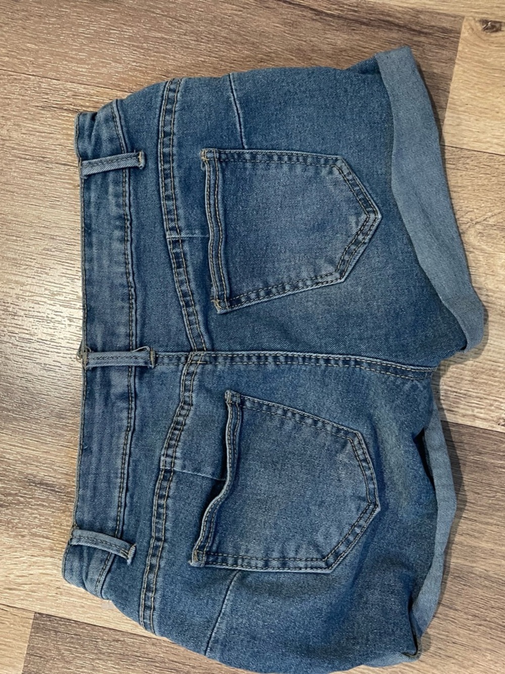 refuge by rio Blue Denim Rolled Cuff Women's Shorts - Picture 3 of 4